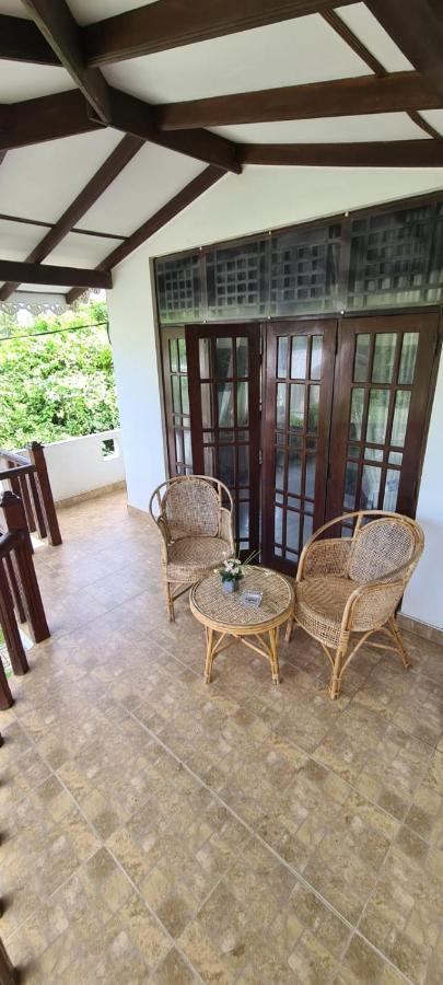 Ja-Elas French Touch Bed & Breakfast ภายนอก รูปภาพ