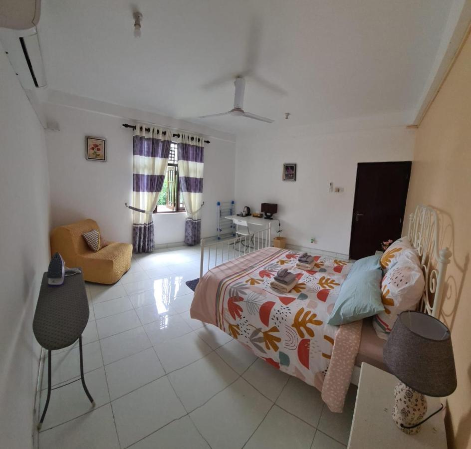 Ja-Elas French Touch Bed & Breakfast ภายนอก รูปภาพ